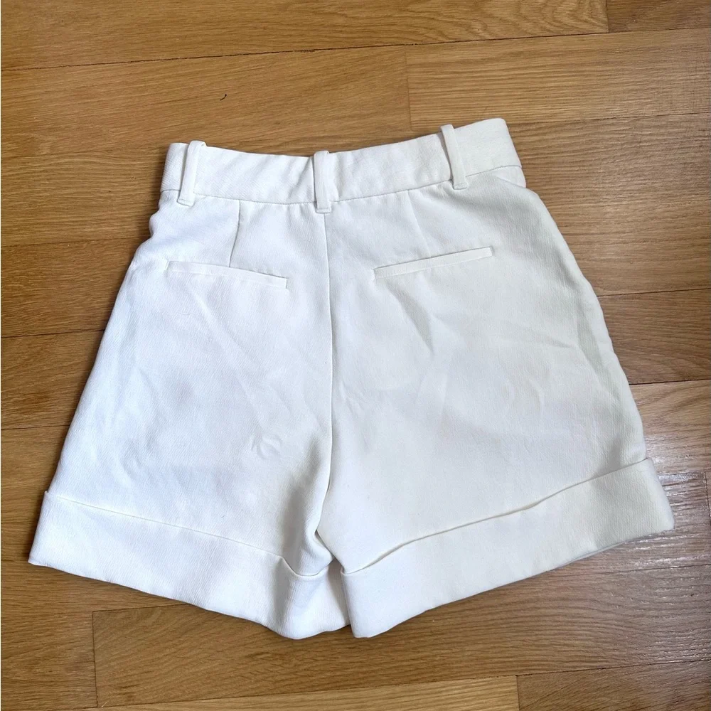 Wilfred Labyrinth Shorts - White - Size 0